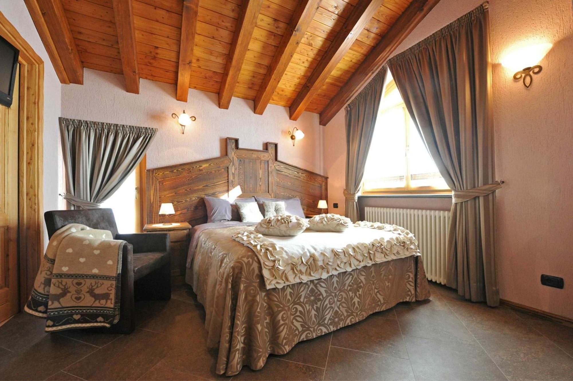 Gresil Residence Чамполук Екстериор снимка